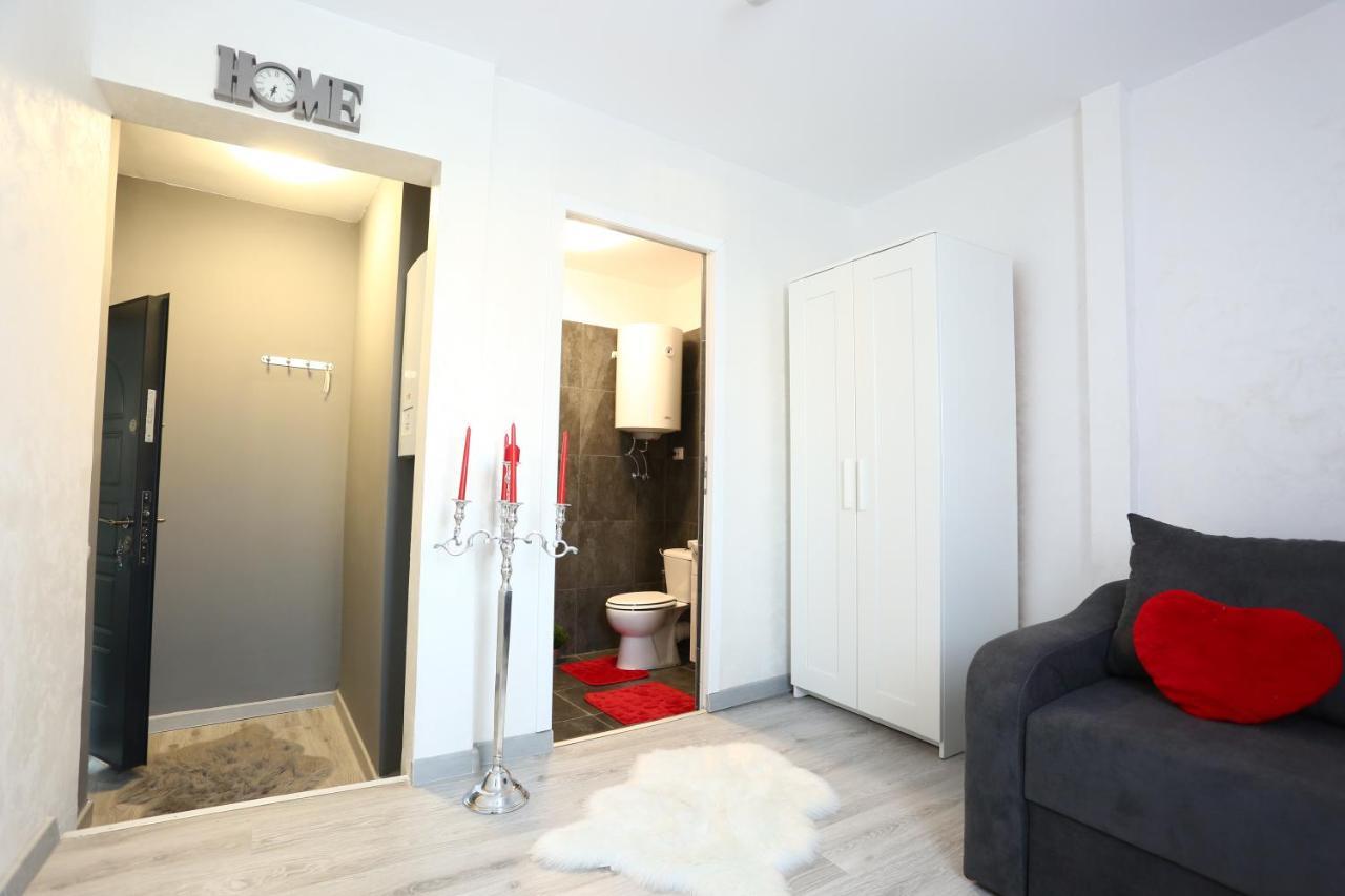 Simona Maria 2 Apartment Букурещ Екстериор снимка