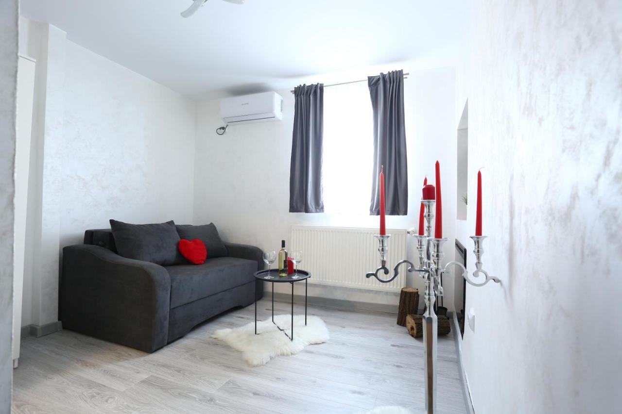 Simona Maria 2 Apartment Букурещ Екстериор снимка